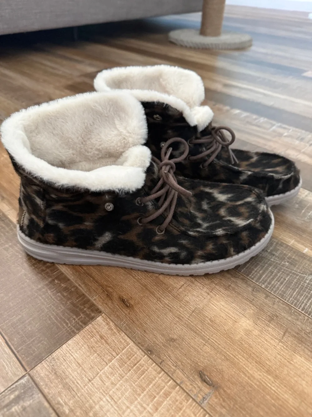 Hey Dudes Leopard Print Fur-Lined Slip-on shoe - Picture 5 of 6